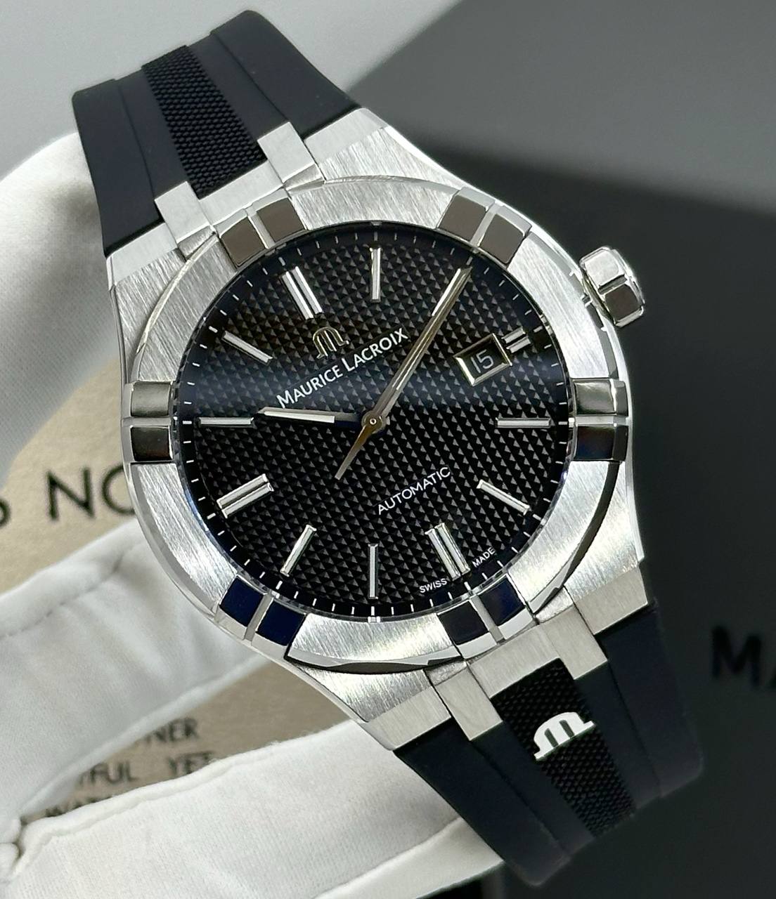 Популярные Часы Maurice Lacroix Aikon Automatic