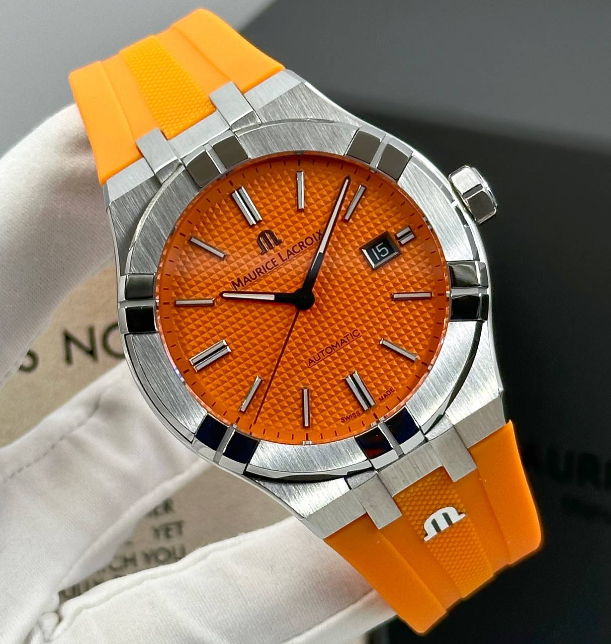 Популярные Часы Maurice Lacroix Aikon Date Automatic Limited Edition