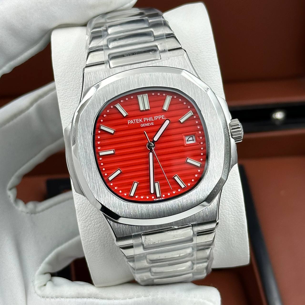 Популярные часы Patek Philippe - Nautilus