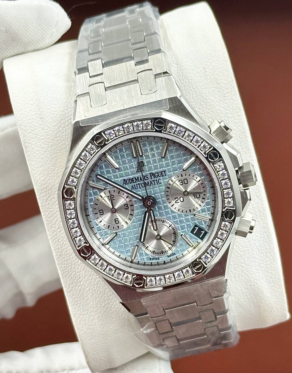 Женские часы Audemars Piguet Royal Oak Chronograph