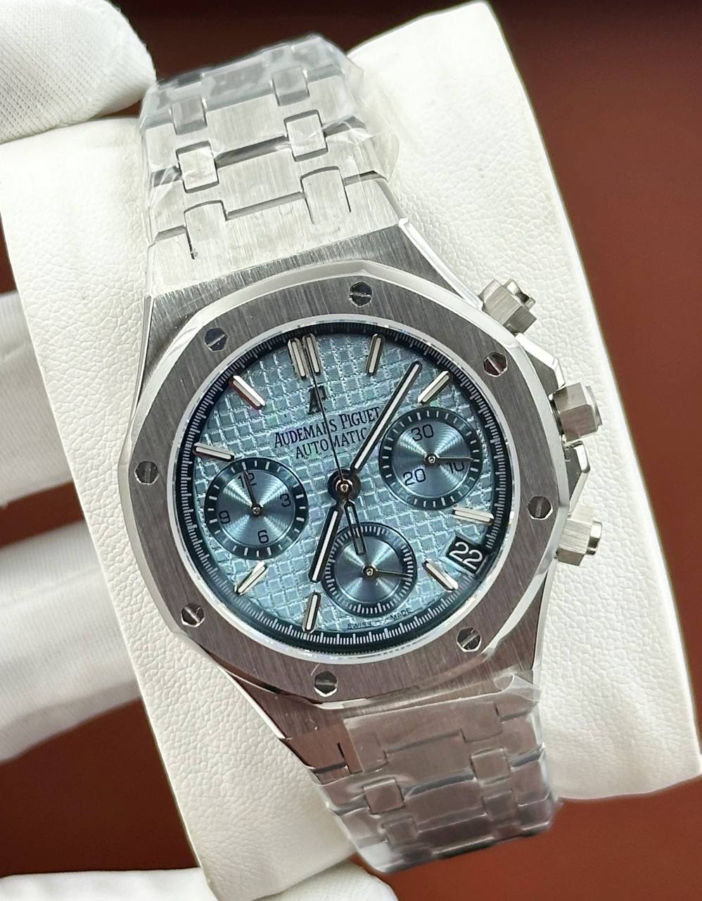 Женские часы Audemars Piguet Royal Oak Chronograph