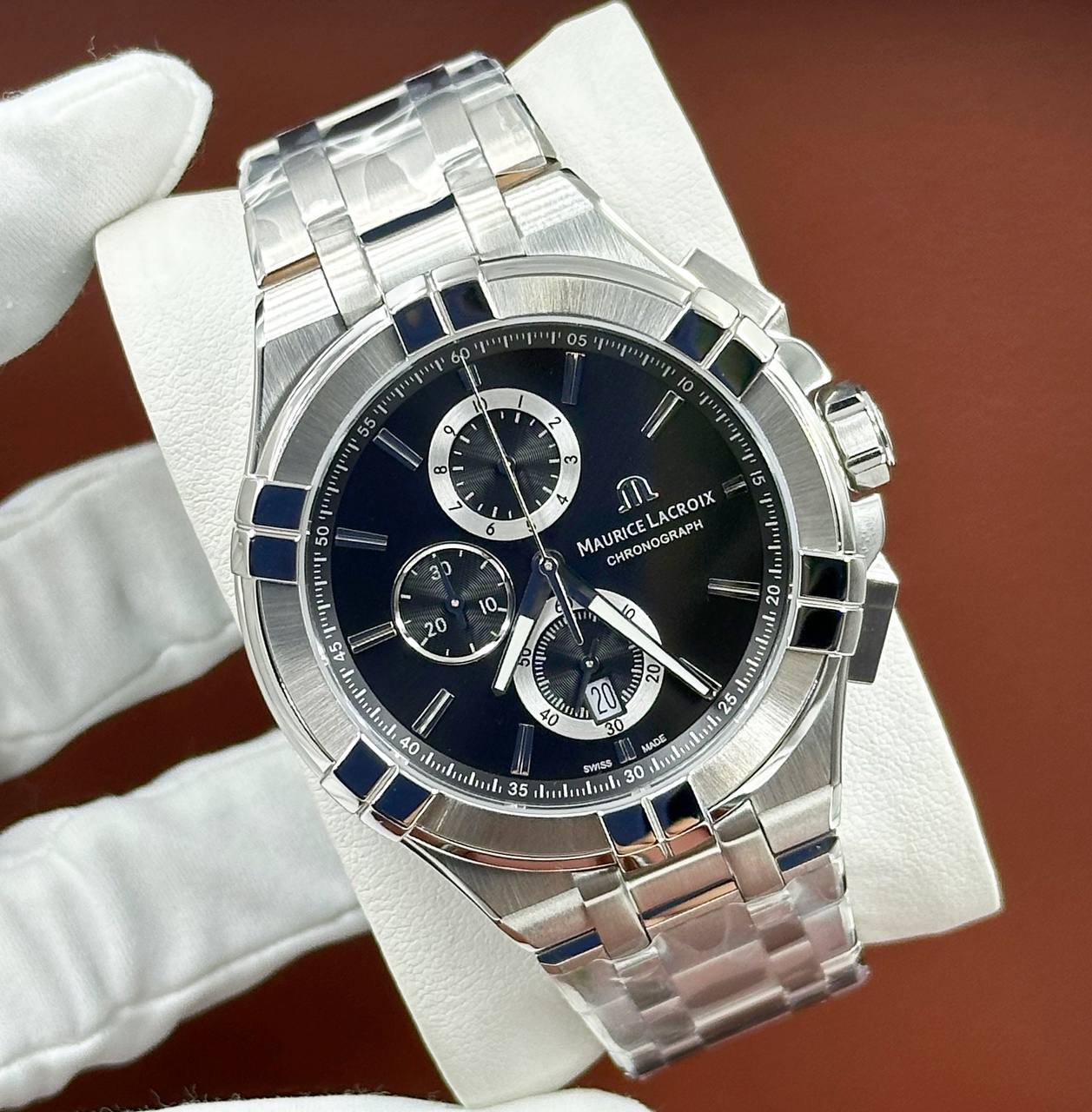 Популярные часы Maurice Lacroix Aikon Quartz Chronograph
