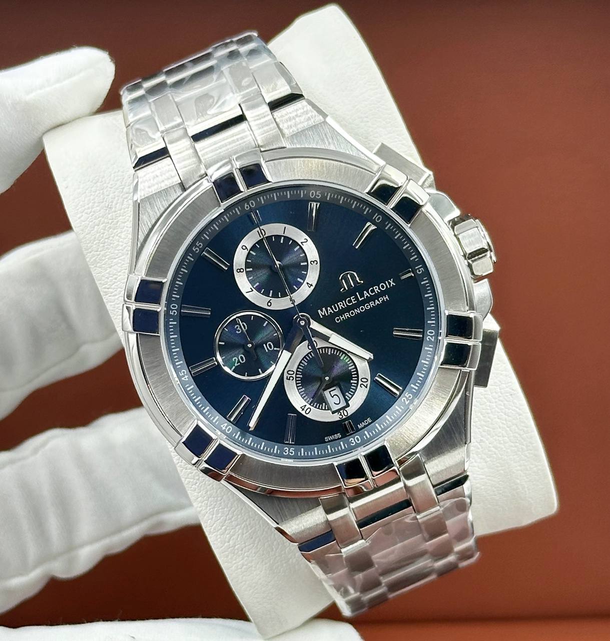 Популярные часы Maurice Lacroix Aikon Quartz Chronograph