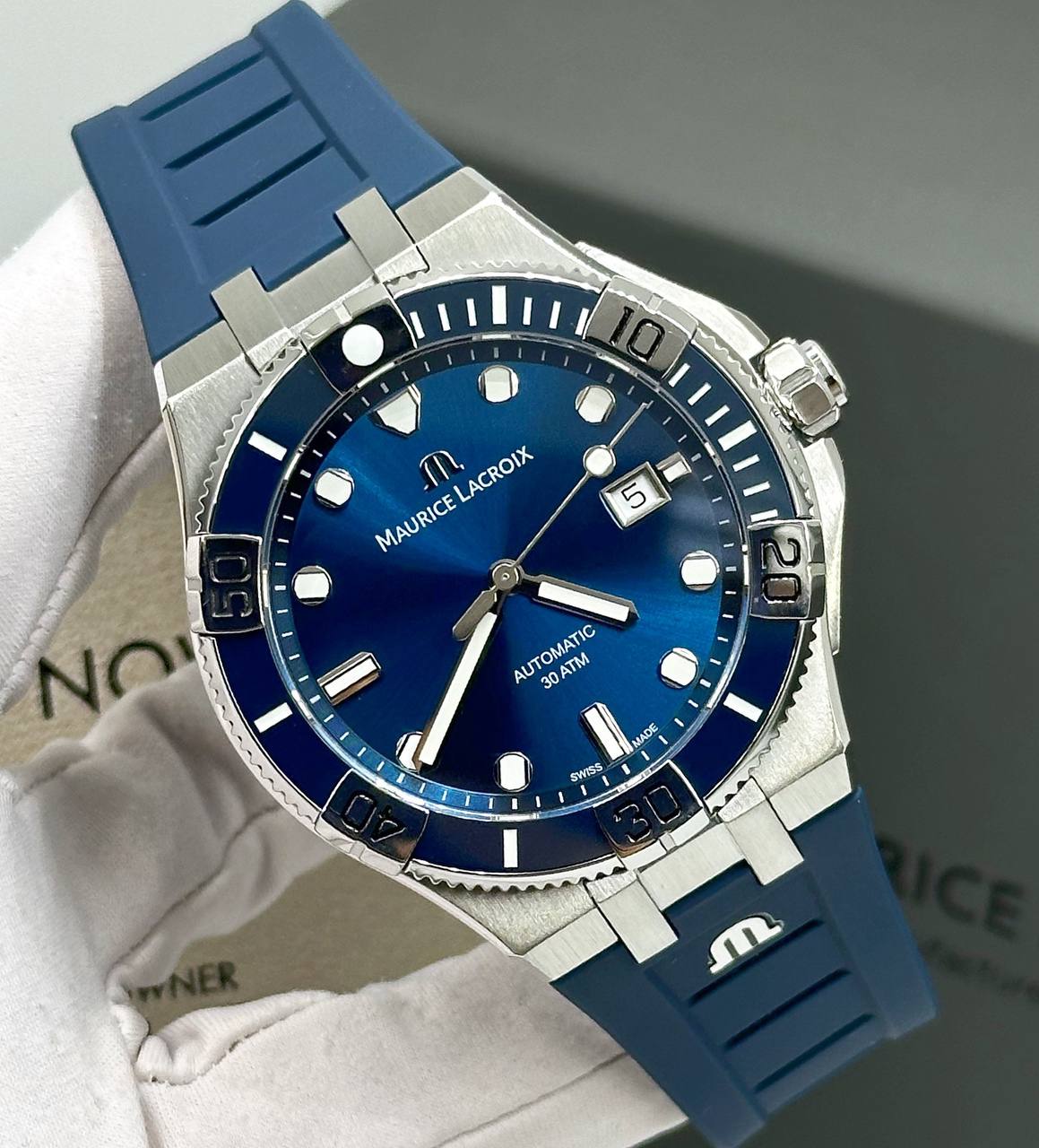 Популярные Часы Maurice Lacroix Aikon Venturer Blue