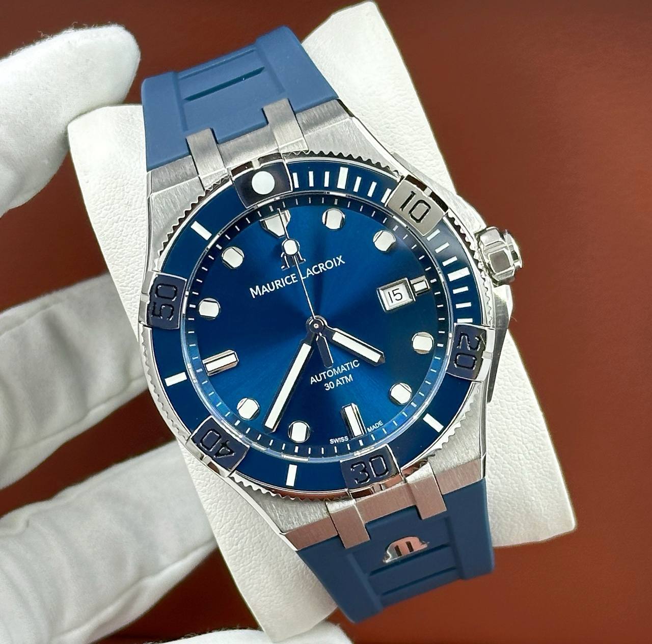 Популярные Часы Maurice Lacroix Aikon Venturer Blue 