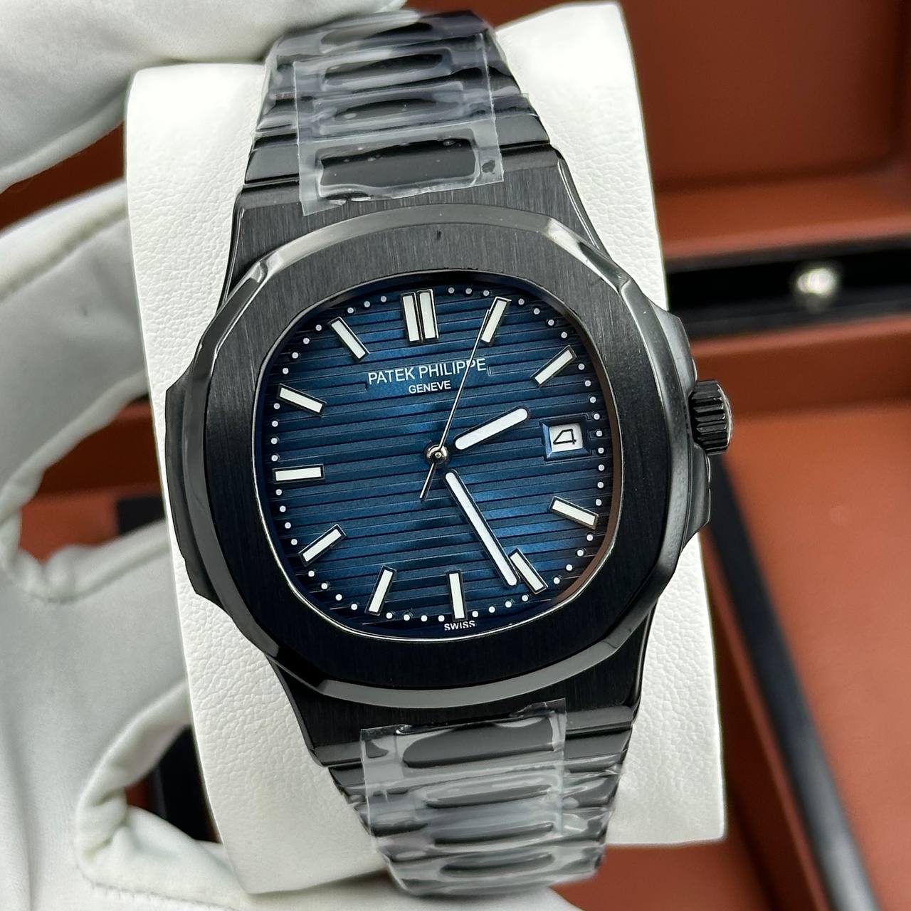 Популярные часы Patek Philippe - Nautilus