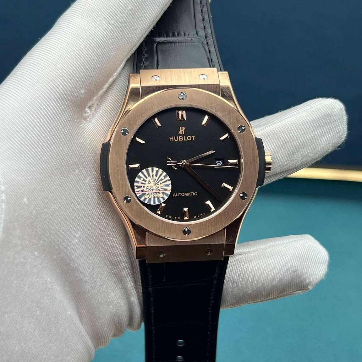 Hublot Classic Fusion 45 мм с розово-золотым корпусом, сапфировым стеклом и автоматическим механизмом Miyota 8215