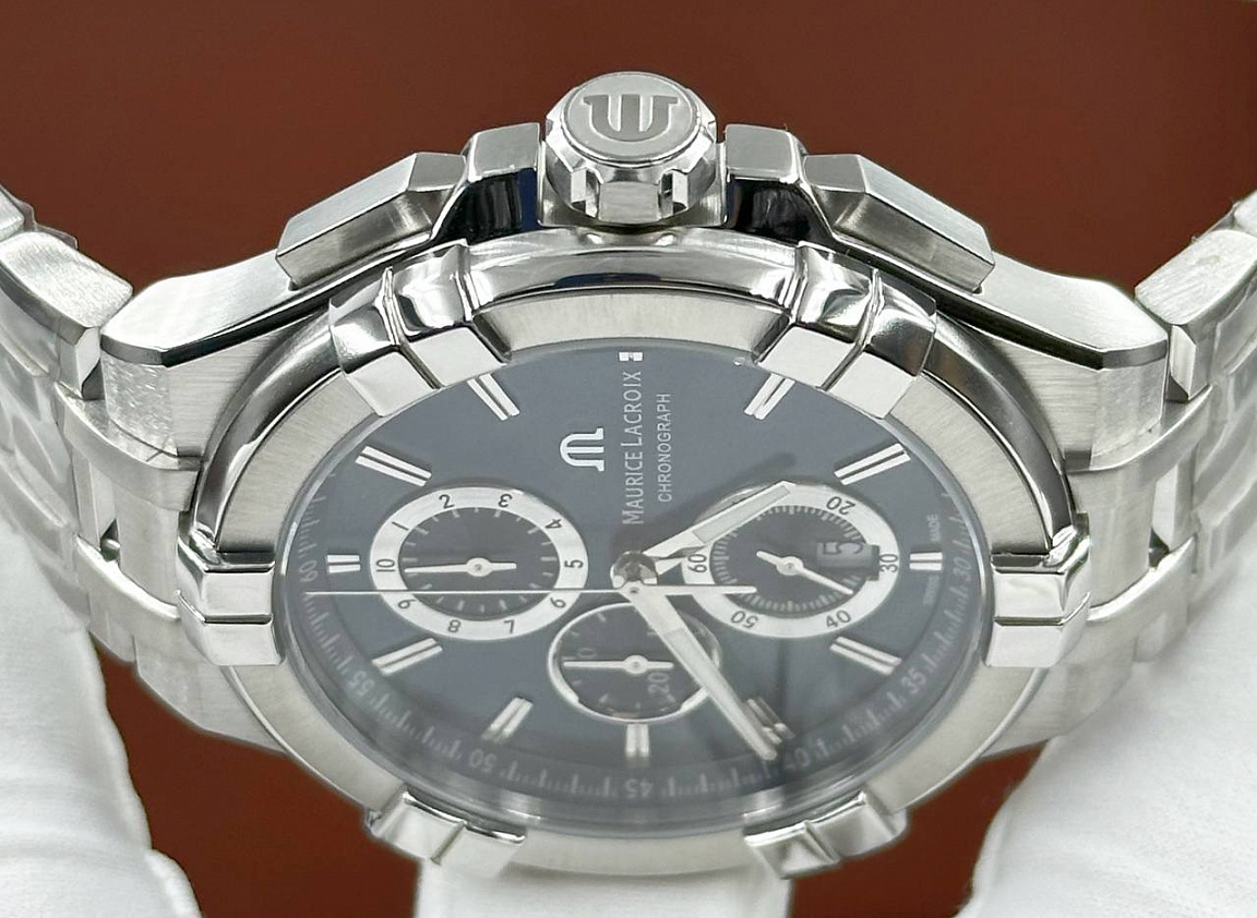 Популярные часы Maurice Lacroix Aikon Quartz Chronograph