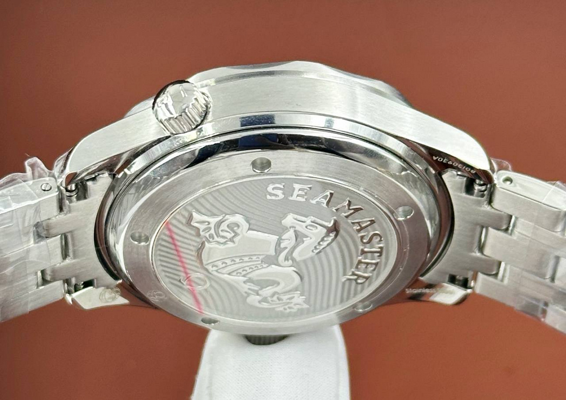 Мужские часы Omega Seamaster