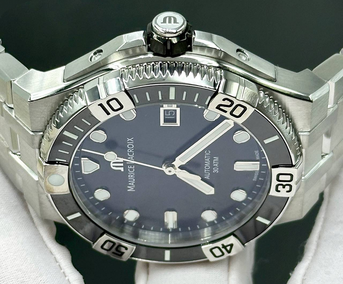 Популярные Часы Maurice Lacroix Aikon Venturer Black