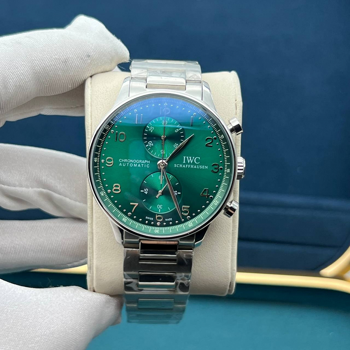 IWC Portugieser Chronograph 40 мм с зелёным циферблатом, сапфировым стеклом и браслетом из нержавеющей стали 316L