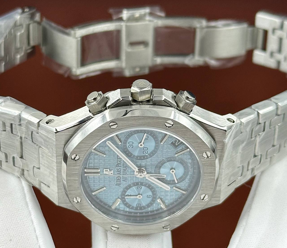 Женские часы Audemars Piguet Royal Oak Chronograph