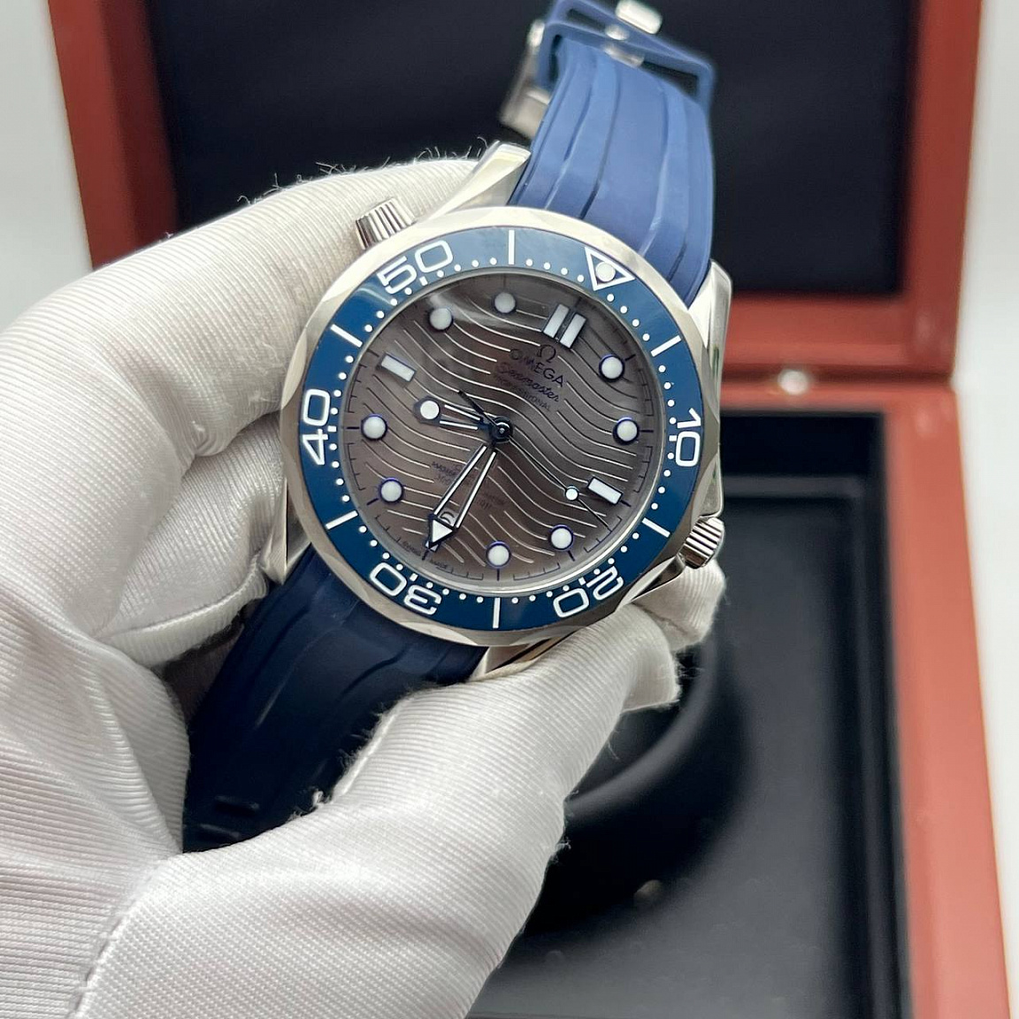 Мужские часы Omega Seamaster Diver 300м