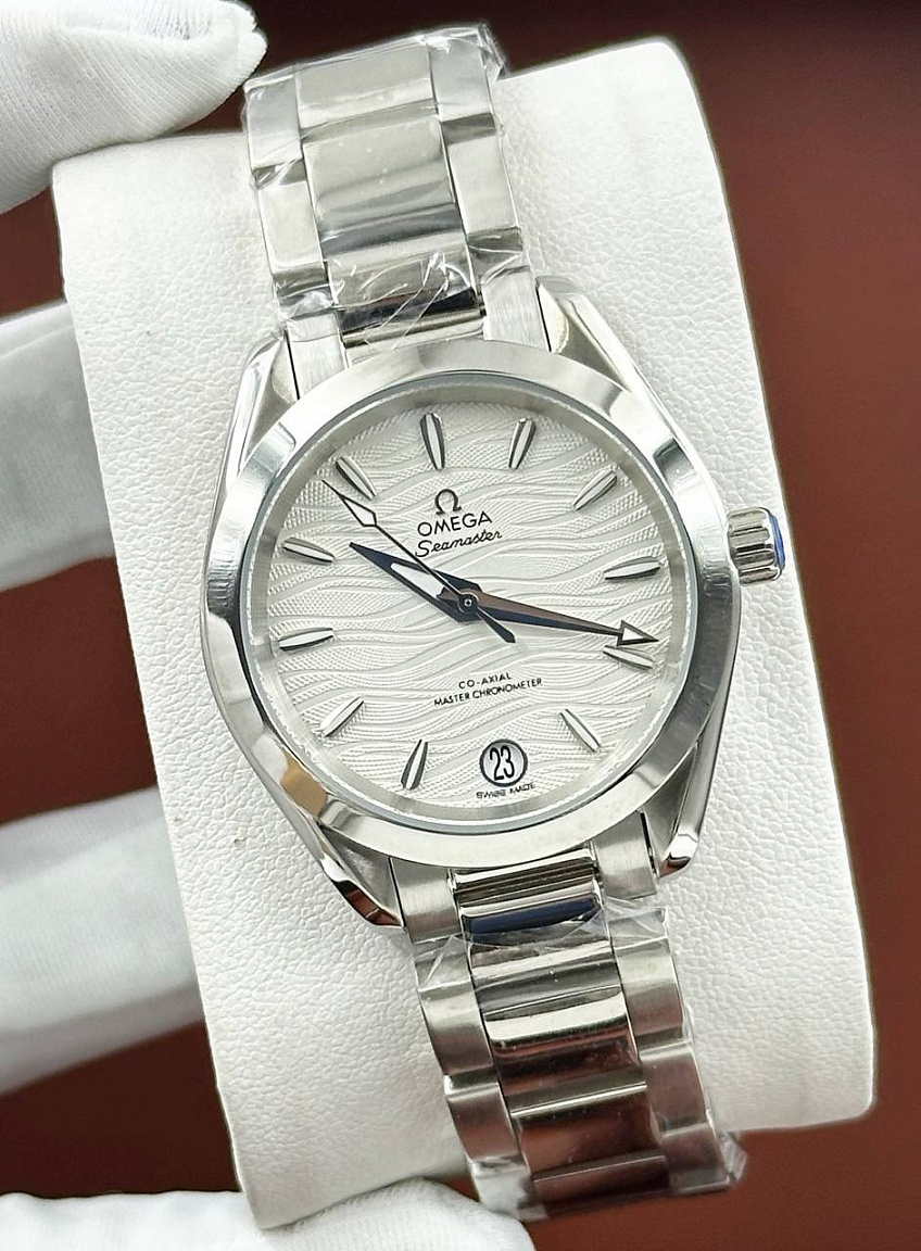 Женские часы Omega Seamaster Aqua Terra