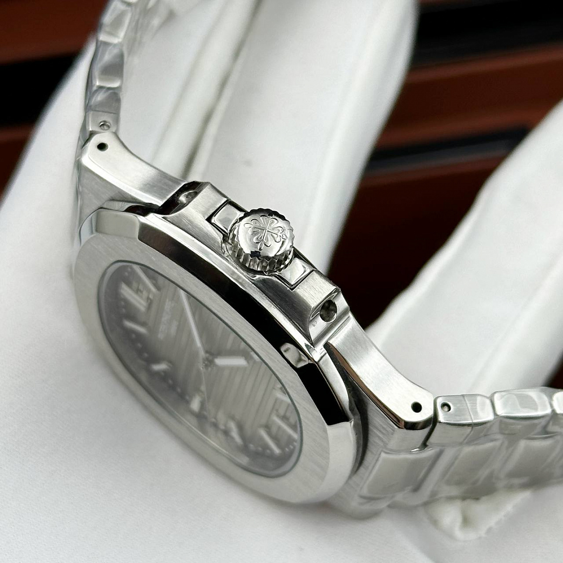 Популярные часы Patek Philippe - Nautilus