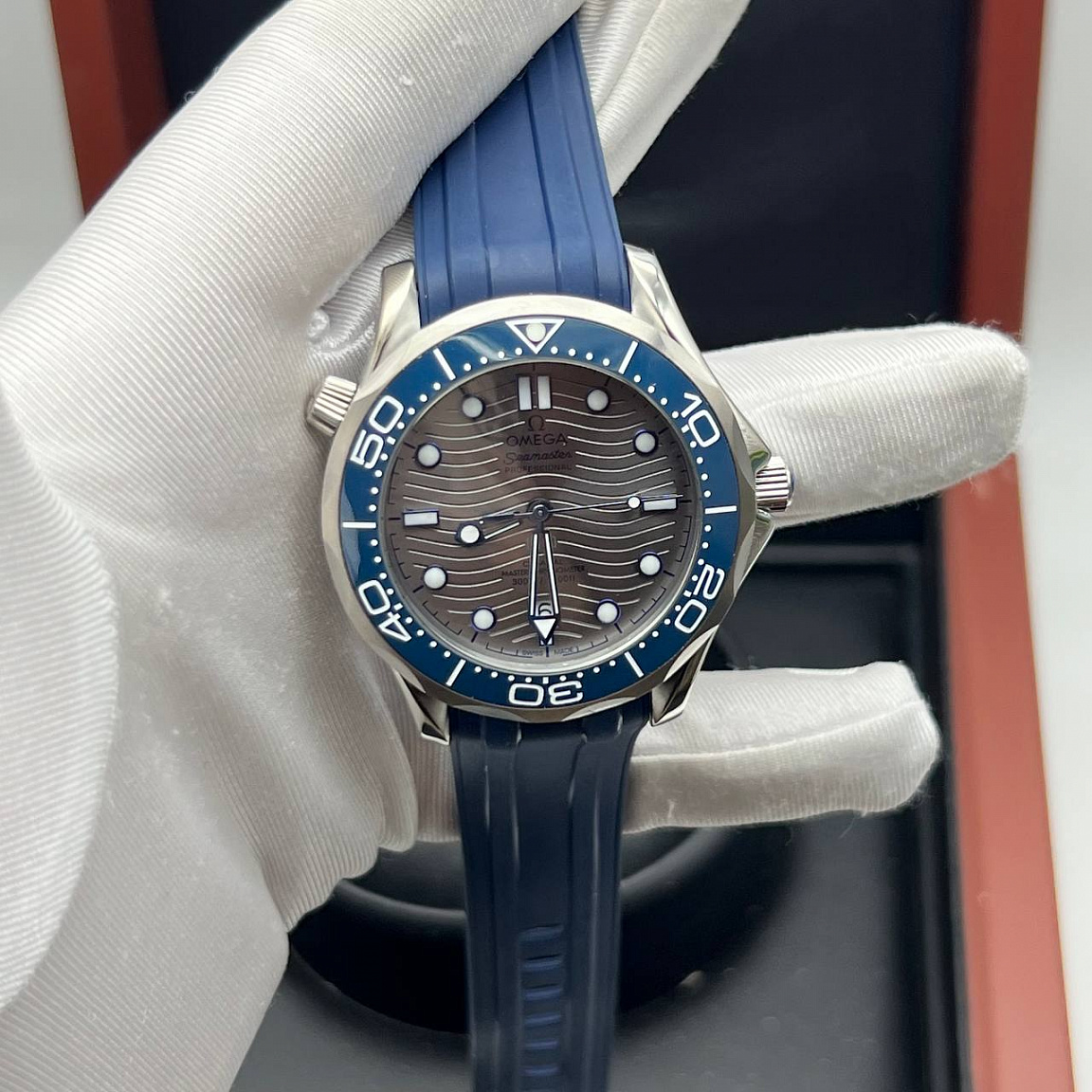 Мужские часы Omega Seamaster Diver 300м