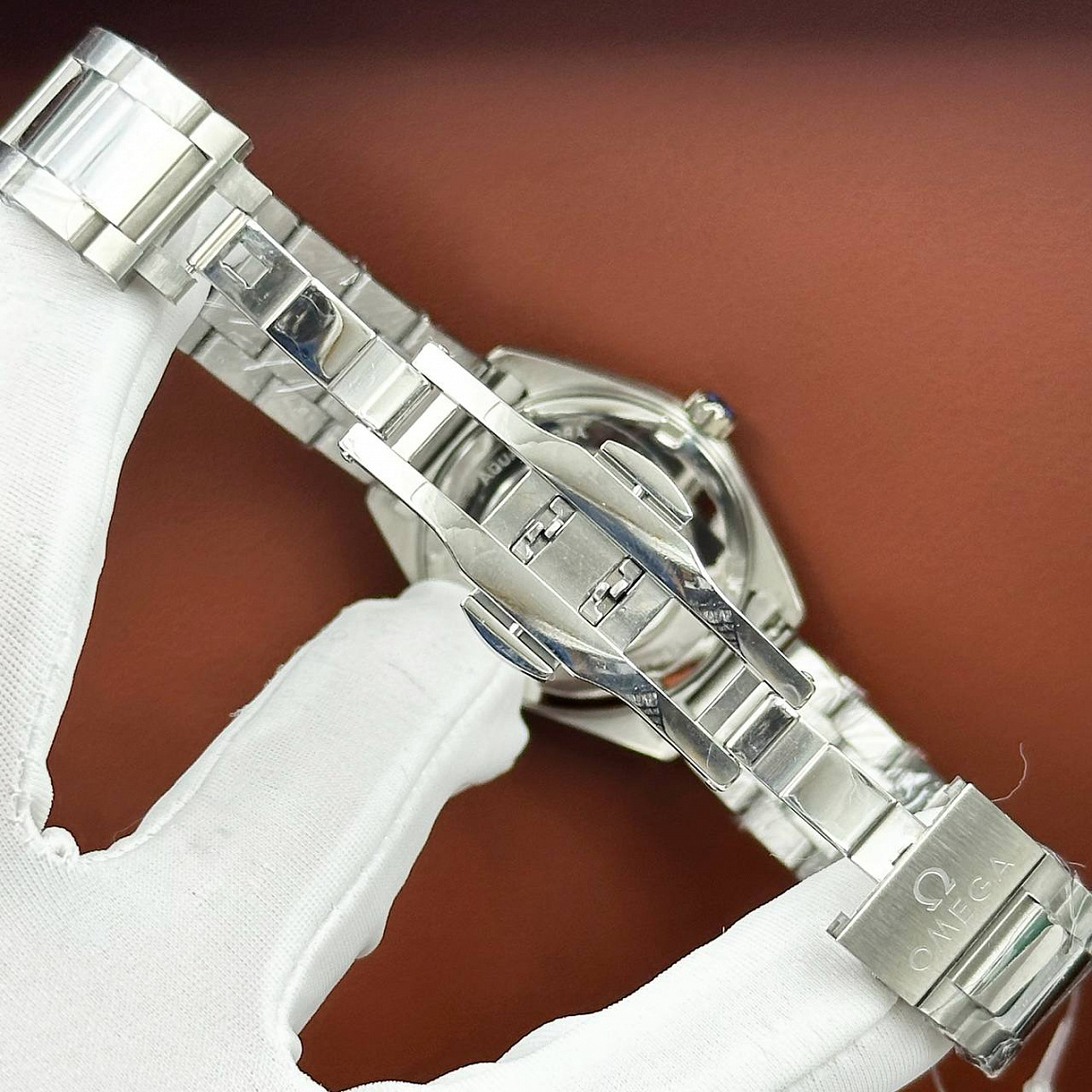 Женские часы Omega Seamaster Aqua Terra