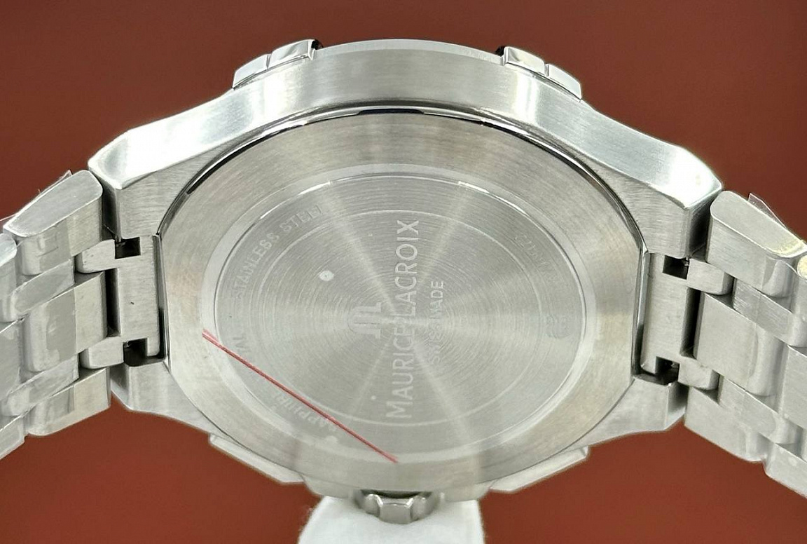 Популярные часы Maurice Lacroix Aikon Quartz Chronograph