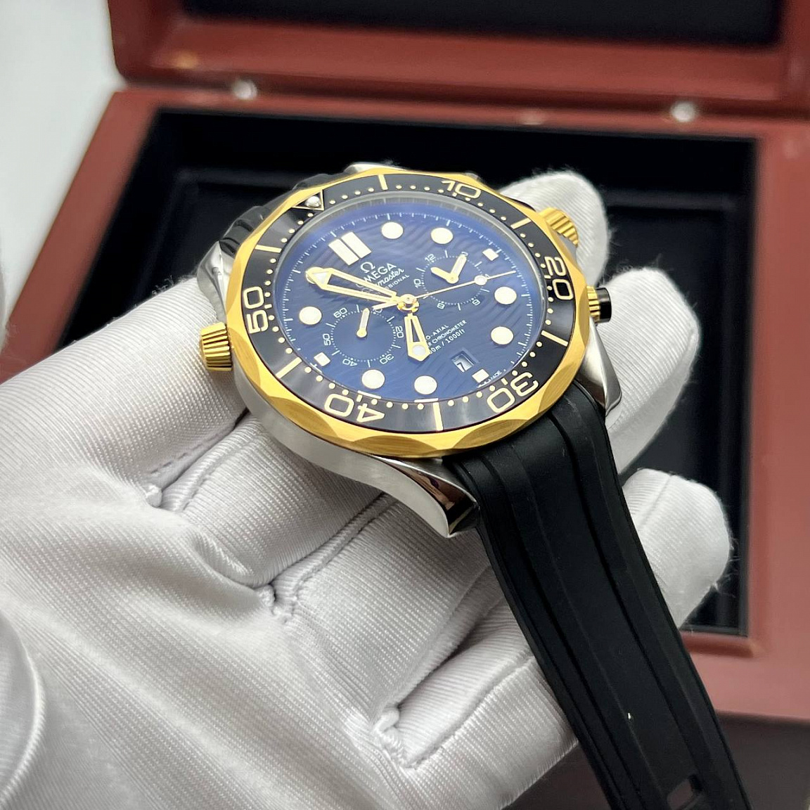 Мужские часы Omega Seamaster Diver 300м