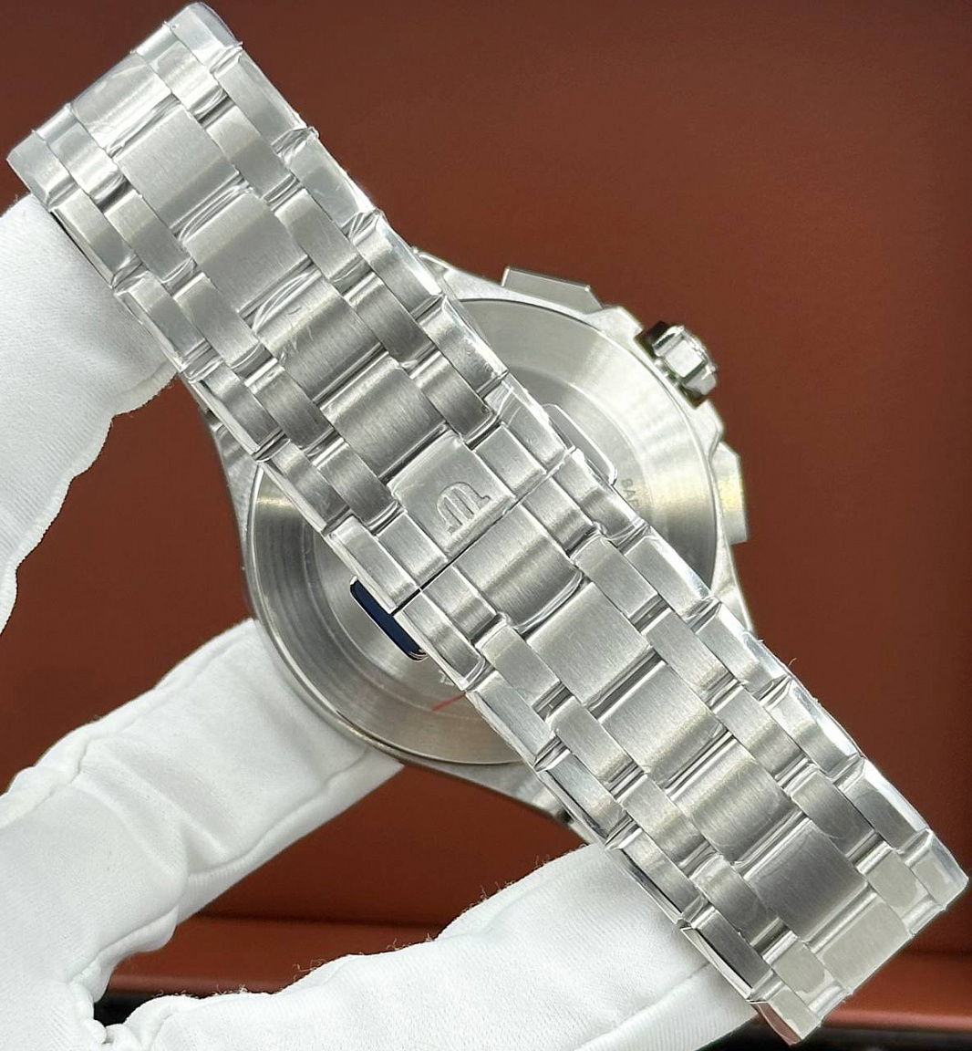 Популярные часы Maurice Lacroix Aikon Chronograph