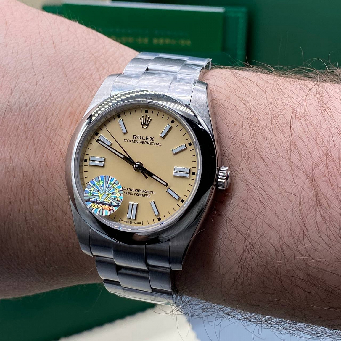 Rolex Oyster Perpetual стальные 41 мм шампань