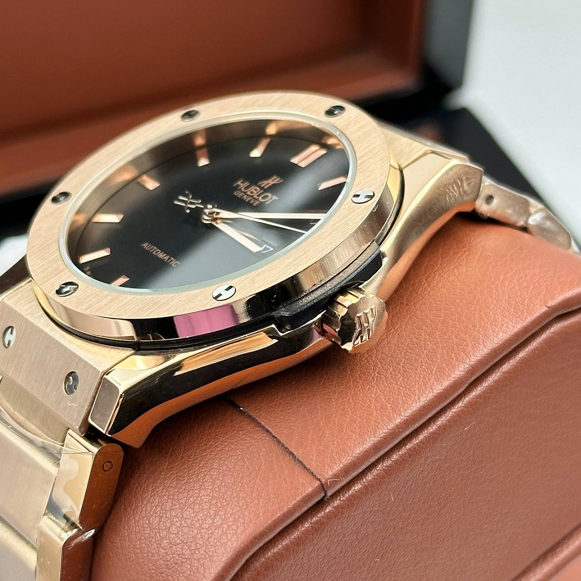 Мощные часы Hublot - Classic Fusion King Iron