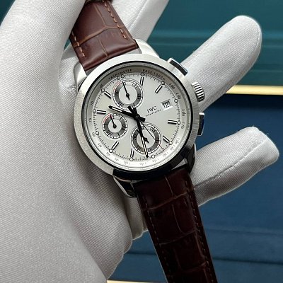 Механика премиум класса IWC Schaffhausen Portugieser 42 мм