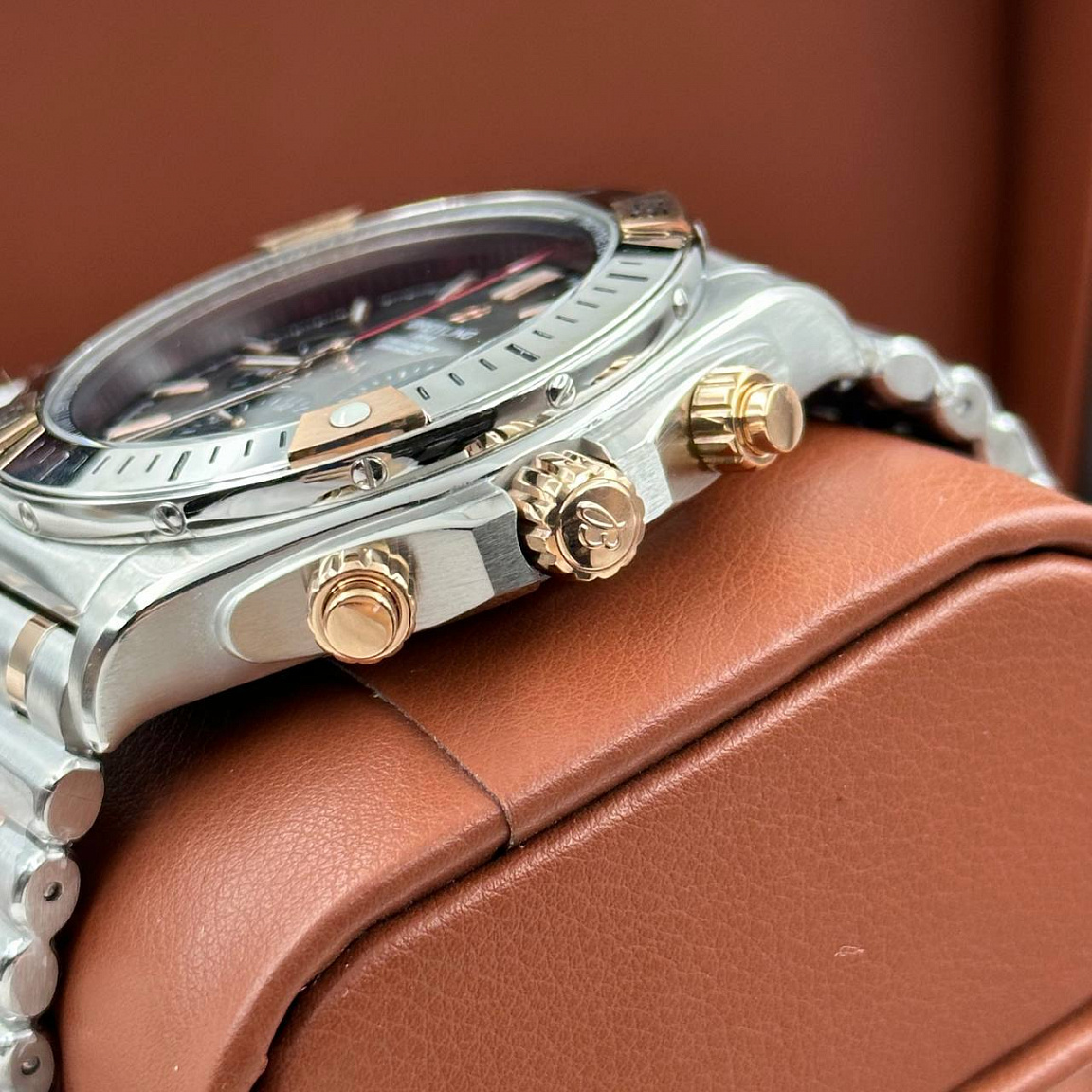 Мощные часы Breitling - Chronomat