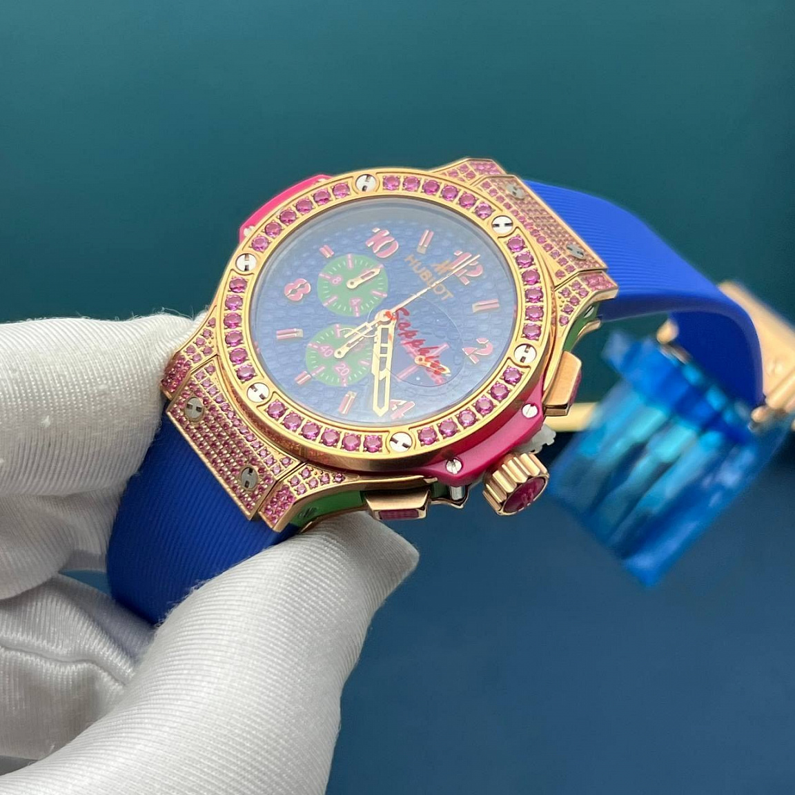 Часы Hublot Big Bang Pop Art 38 мм со стальным безелем с кристаллами, синим циферблатом и комбинированным ремешком
