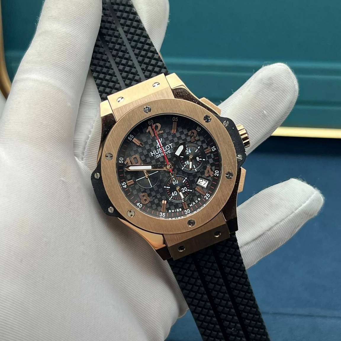 Hublot Big Bang 44 мм с кварцевым хронографом Miyota OS20, чёрным циферблатом и каучуковым ремешком