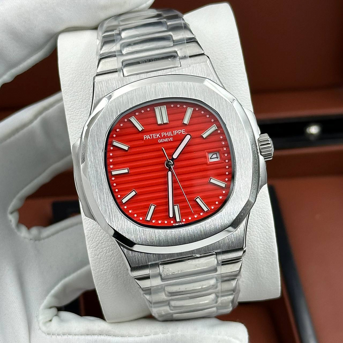 Популярные часы Patek Philippe - Nautilus