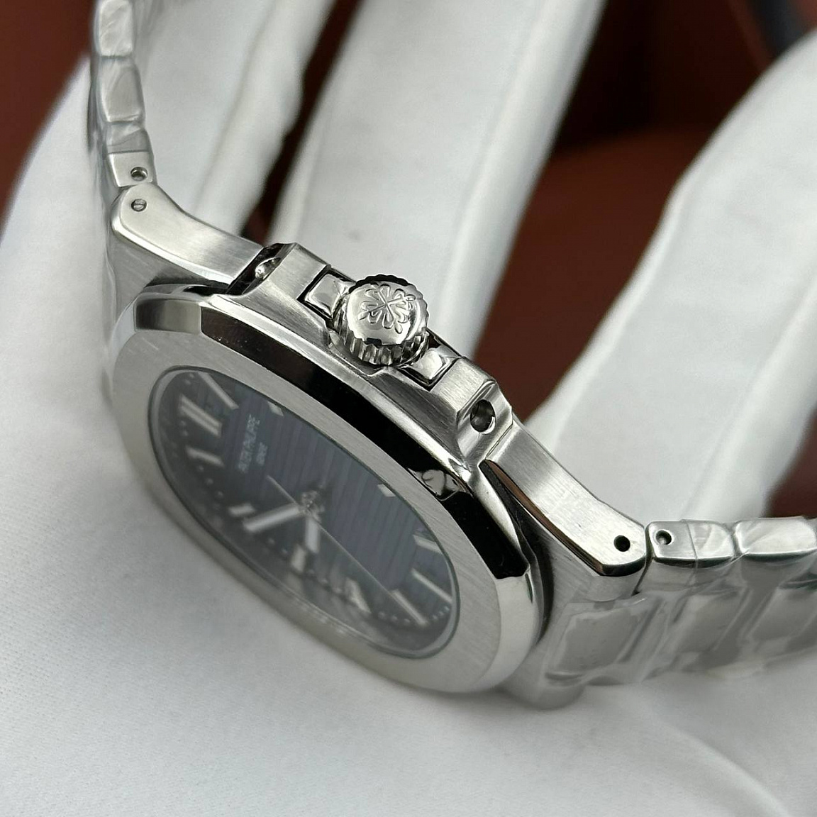 Популярные часы Patek Philippe - Nautilus