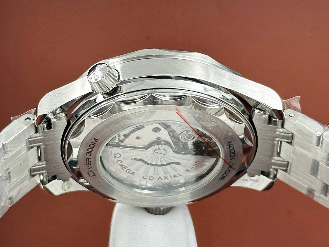 Мужские часы Omega Seamaster
