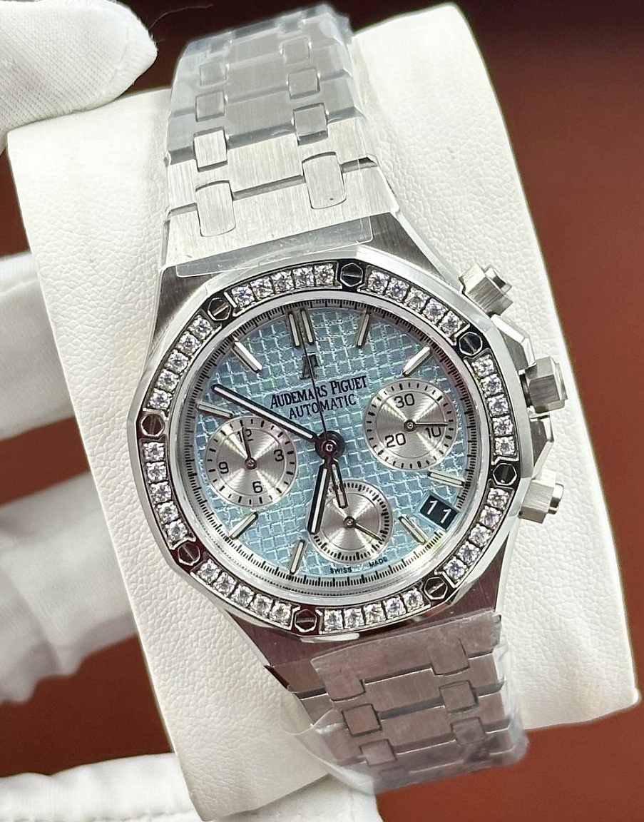 Женские часы Audemars Piguet Royal Oak Chronograph