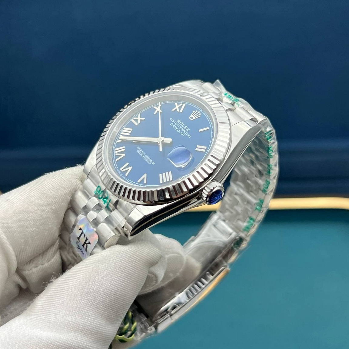 Rolex Oyster Perpetual Datejust 41 мм: синий циферблат, сапфировое стекло и стальной браслет 316L