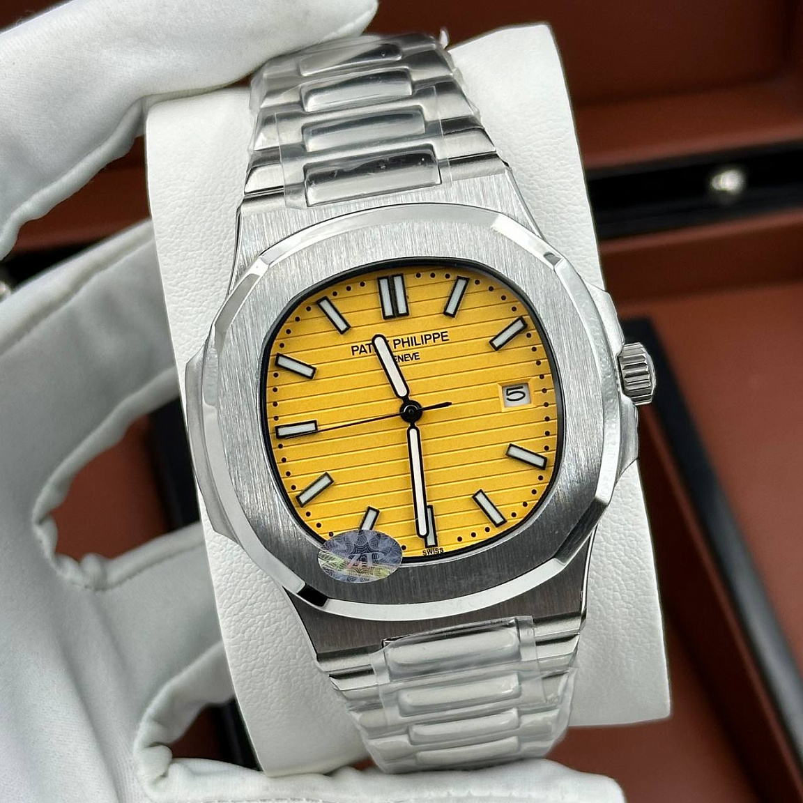 Популярные часы Patek Philippe - Nautilus
