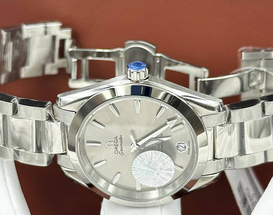 Женские часы Omega Seamaster Aqua Terra