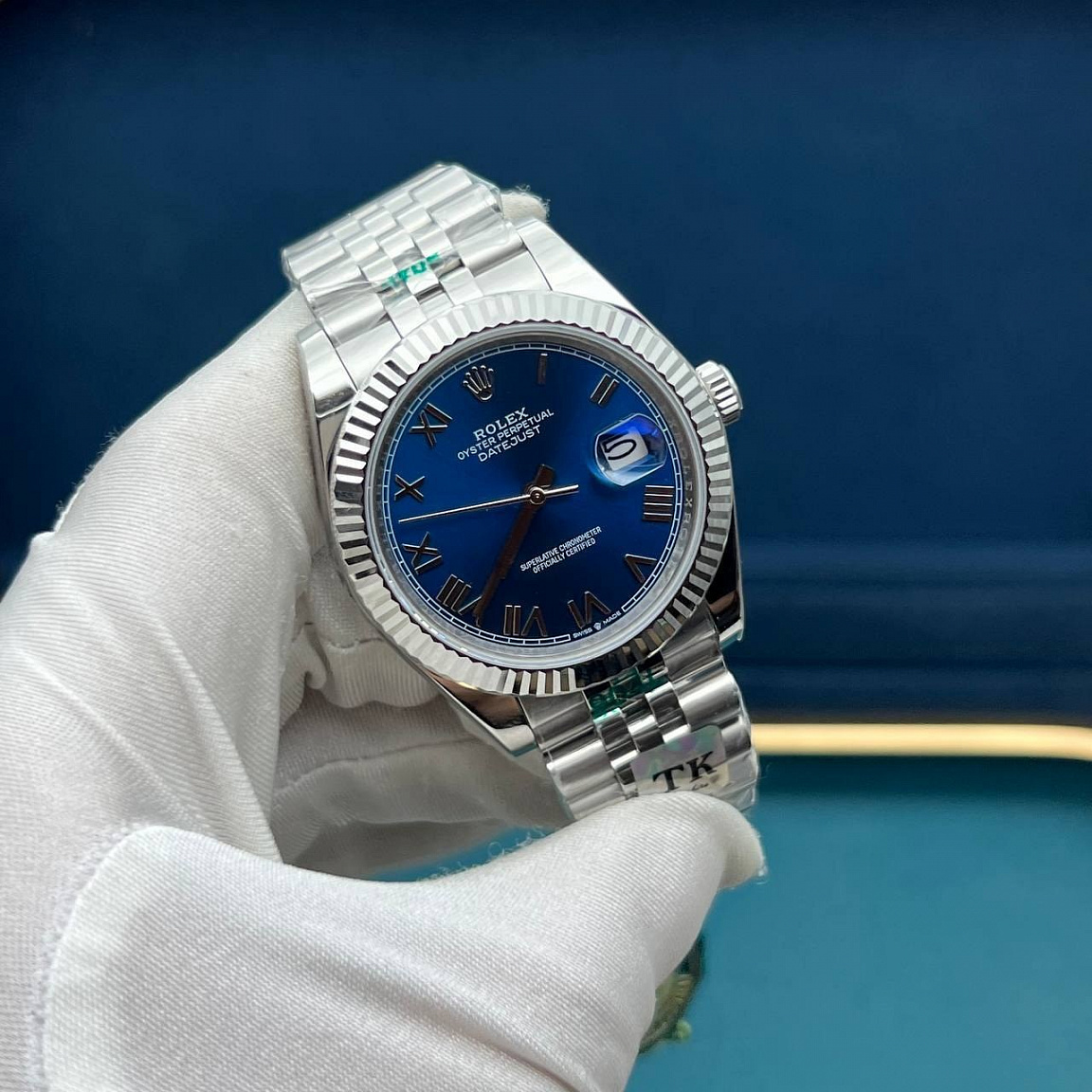 Rolex Oyster Perpetual Datejust 41 мм: синий циферблат, сапфировое стекло и стальной браслет 316L