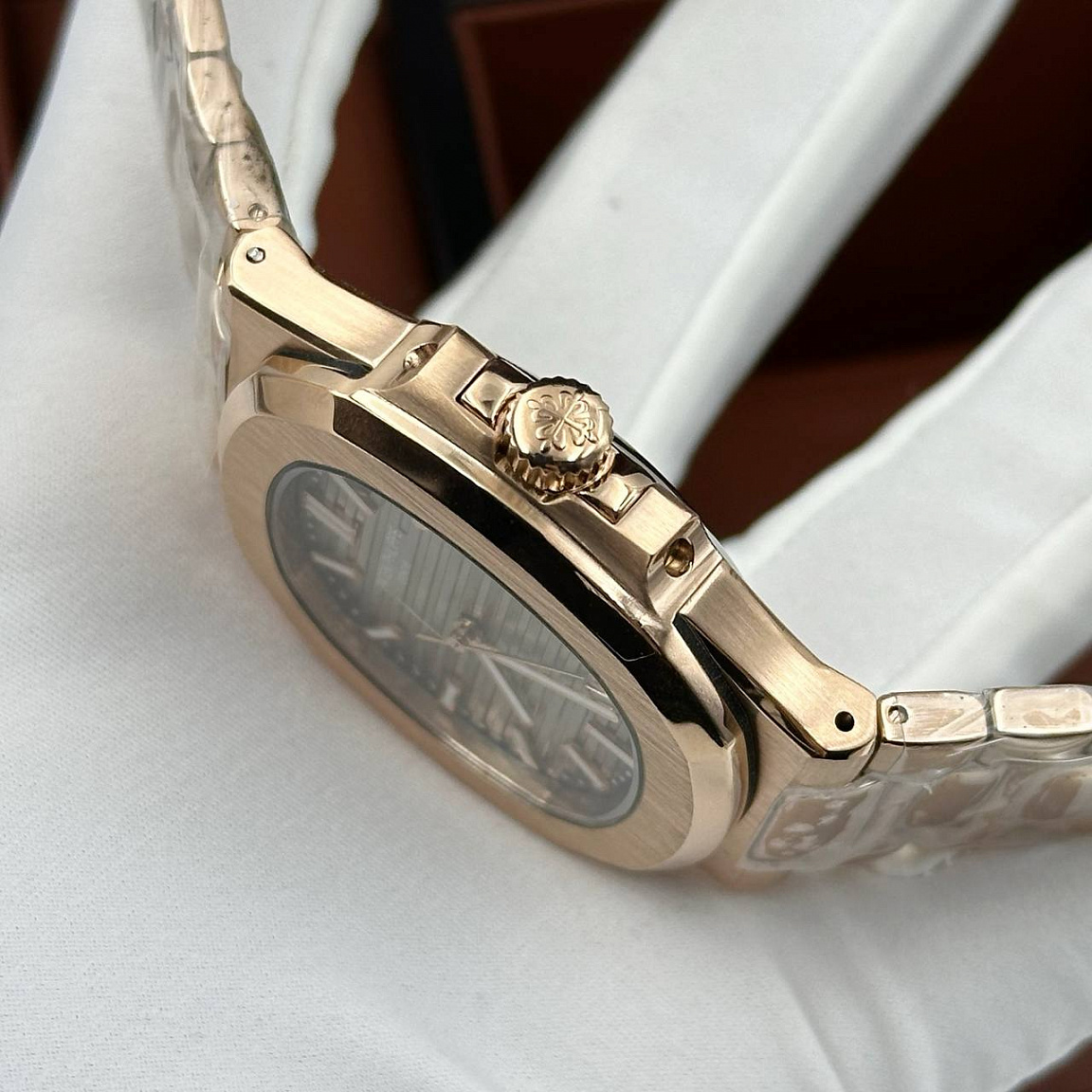 Популярные часы Patek Philippe - Nautilus