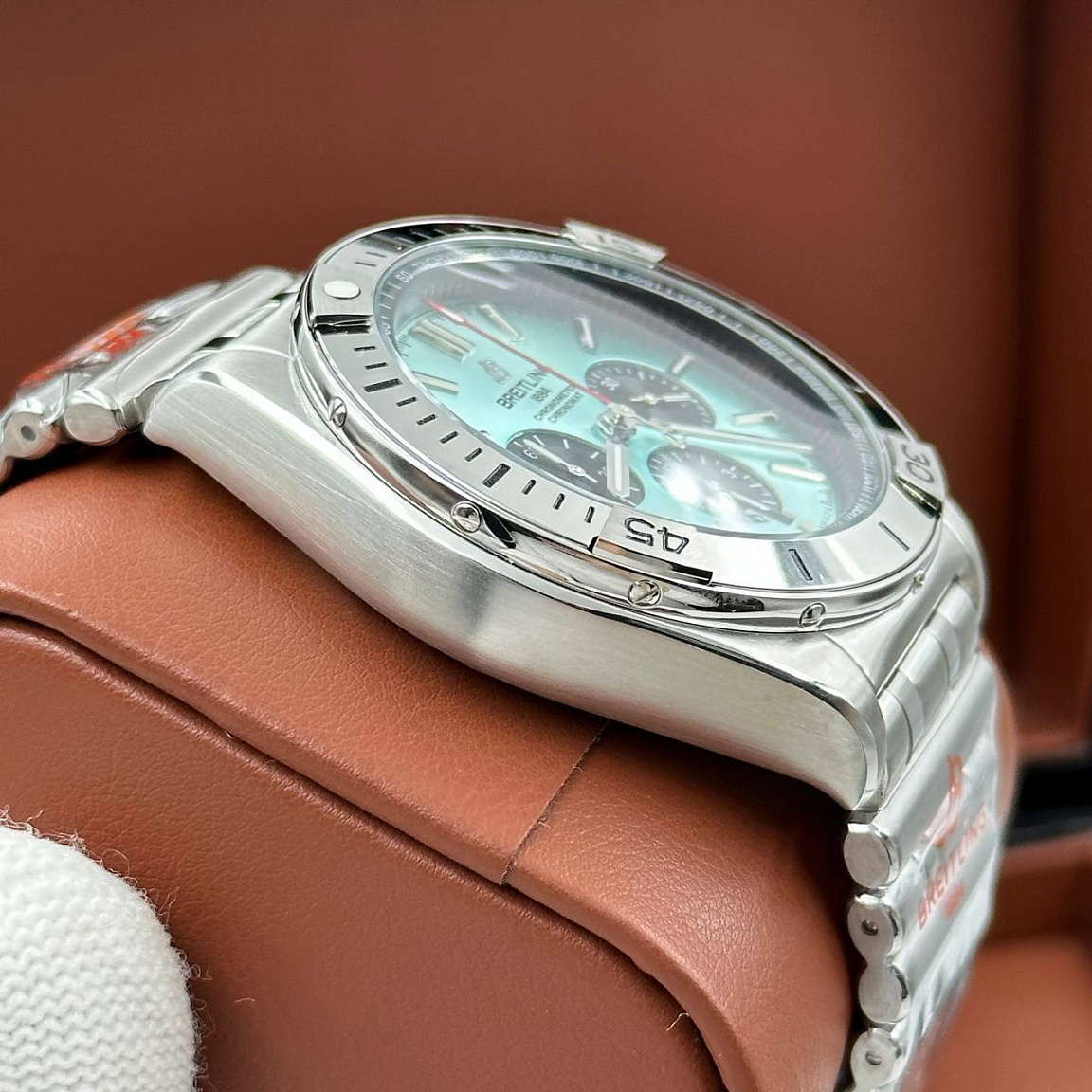 Мощные часы Breitling - Chronomat