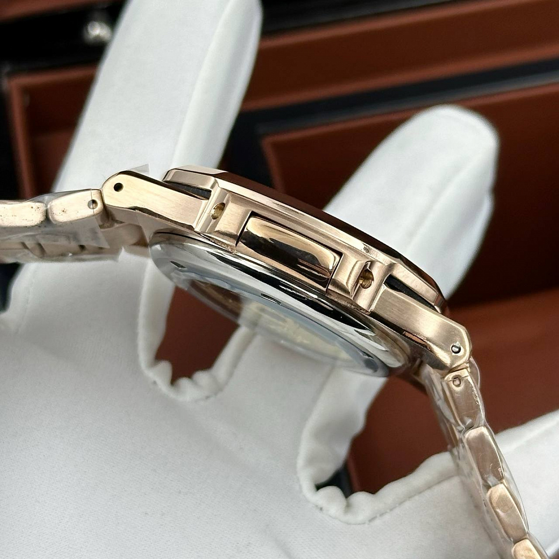Популярные часы Patek Philippe - Nautilus