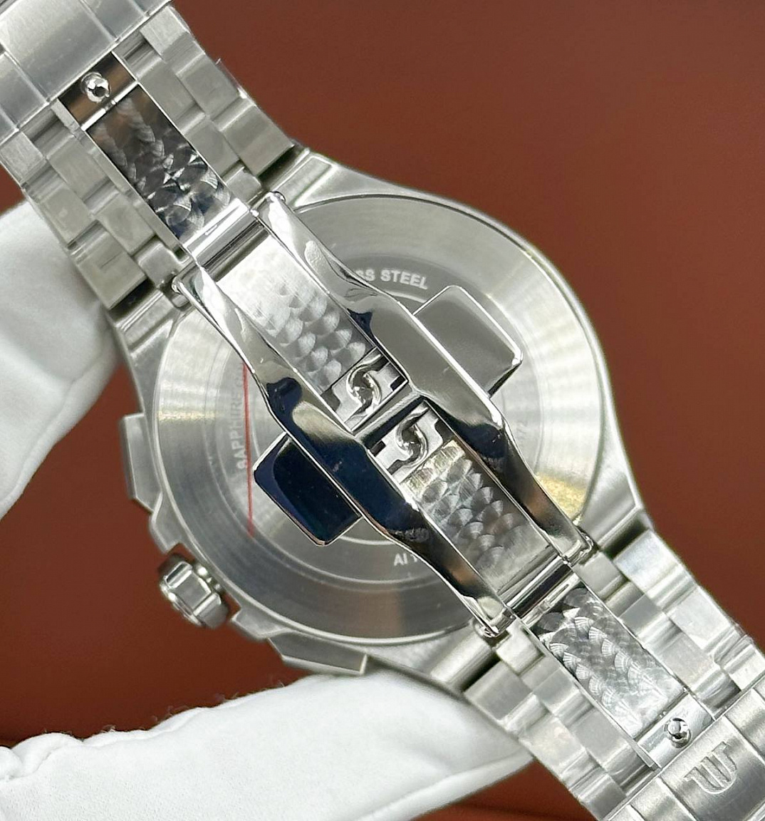 Популярные часы Maurice Lacroix Aikon Chronograph
