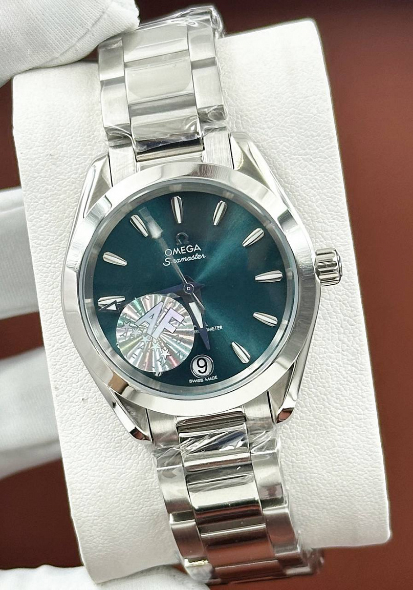 Женские часы Omega Seamaster Aqua Terra