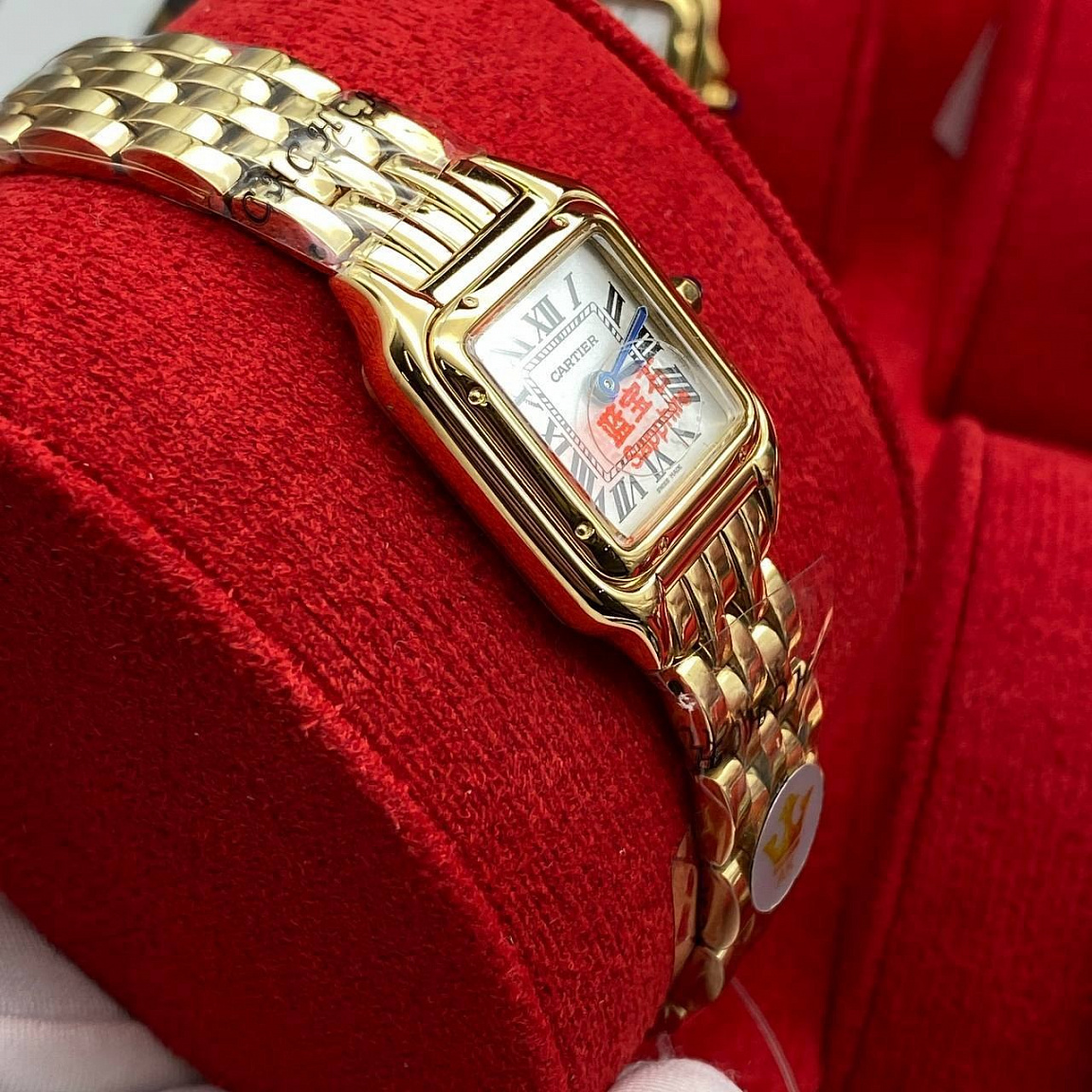 Cartier Panthere 22 мм: белый циферблат, сапфировое стекло и покрытая сталь 316L