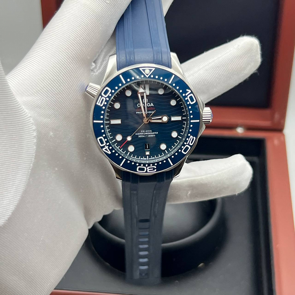 Мужские часы Omega Seamaster Diver 300м