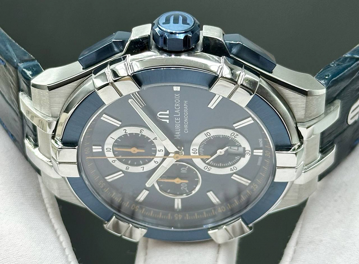 Популярные часы Maurice Lacroix Aikon Chronograph