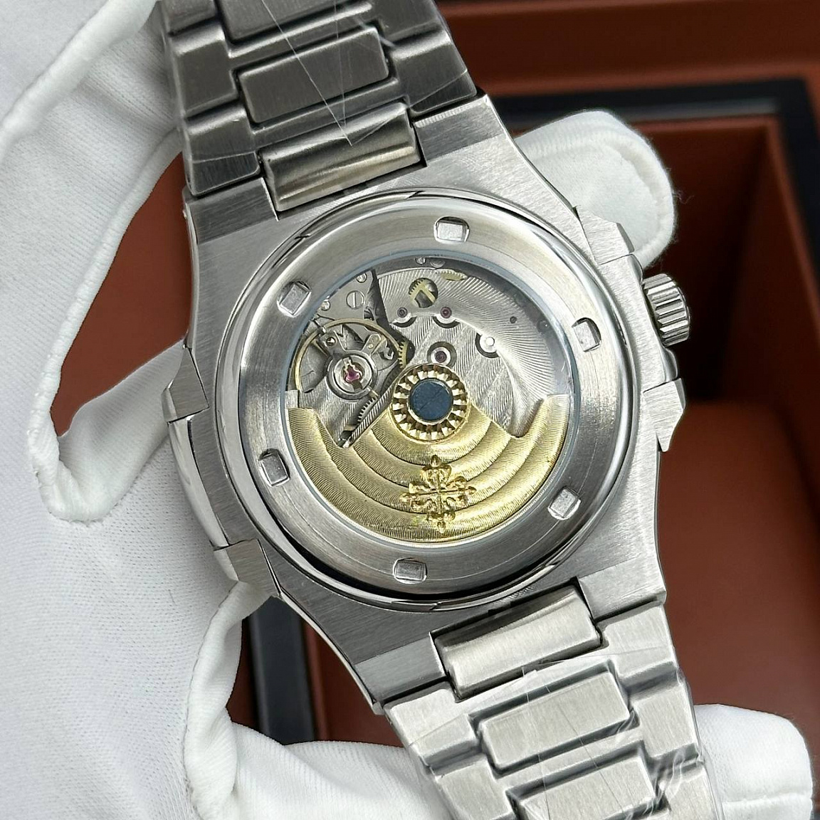 Популярные часы Patek Philippe - Nautilus
