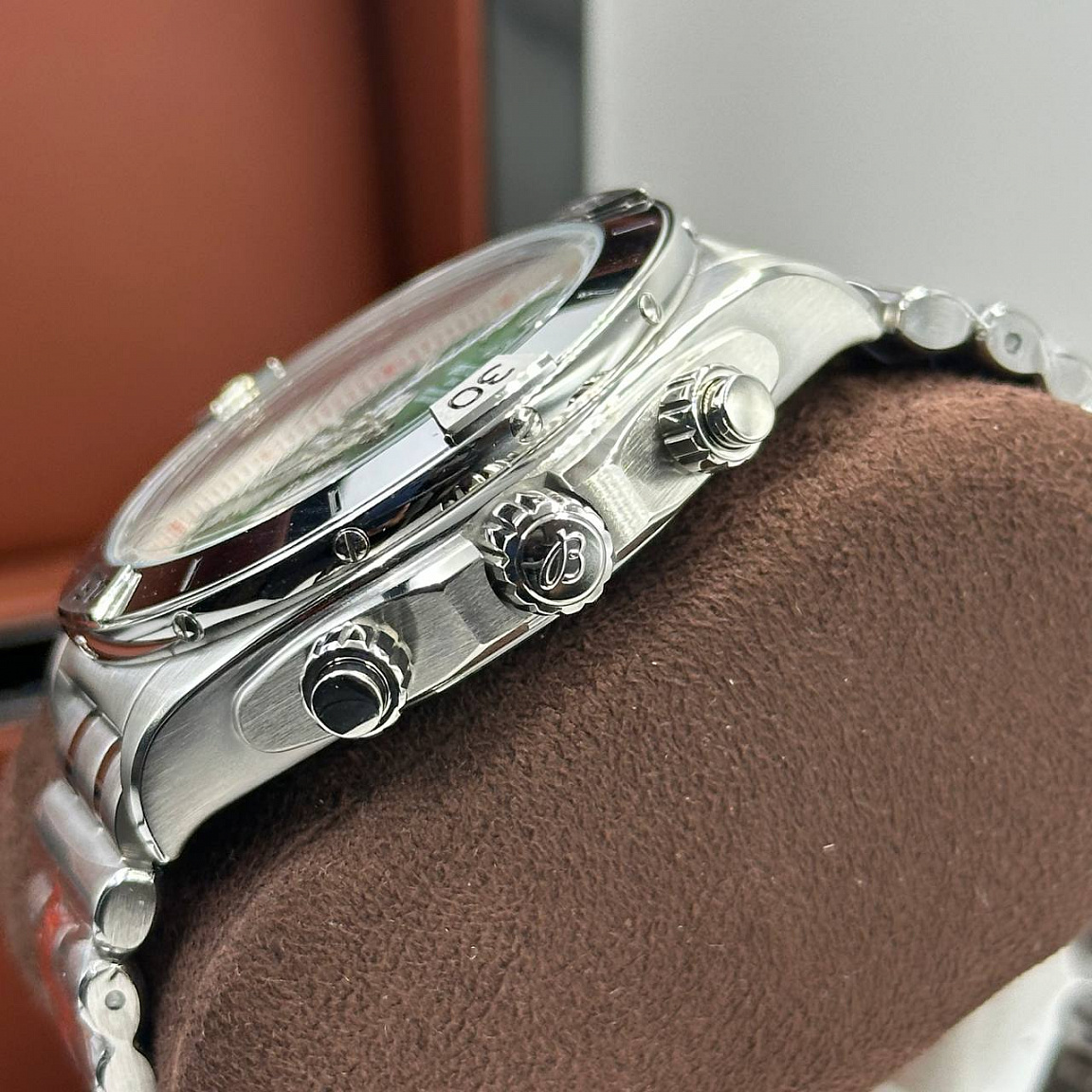 Мощные часы Breitling - Chronomat