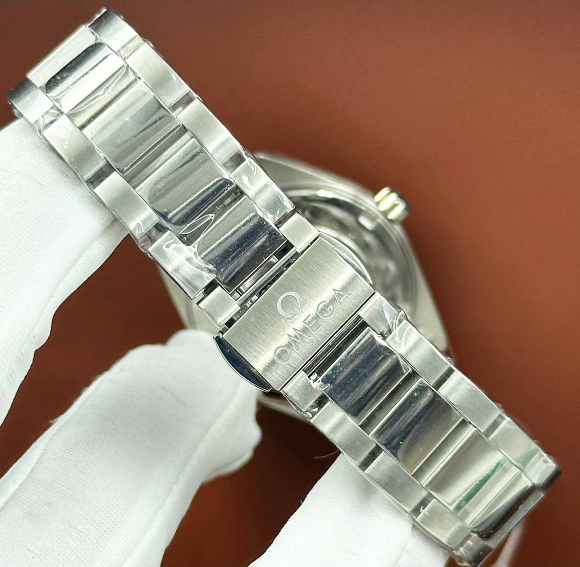 Женские часы Omega Seamaster Aqua Terra