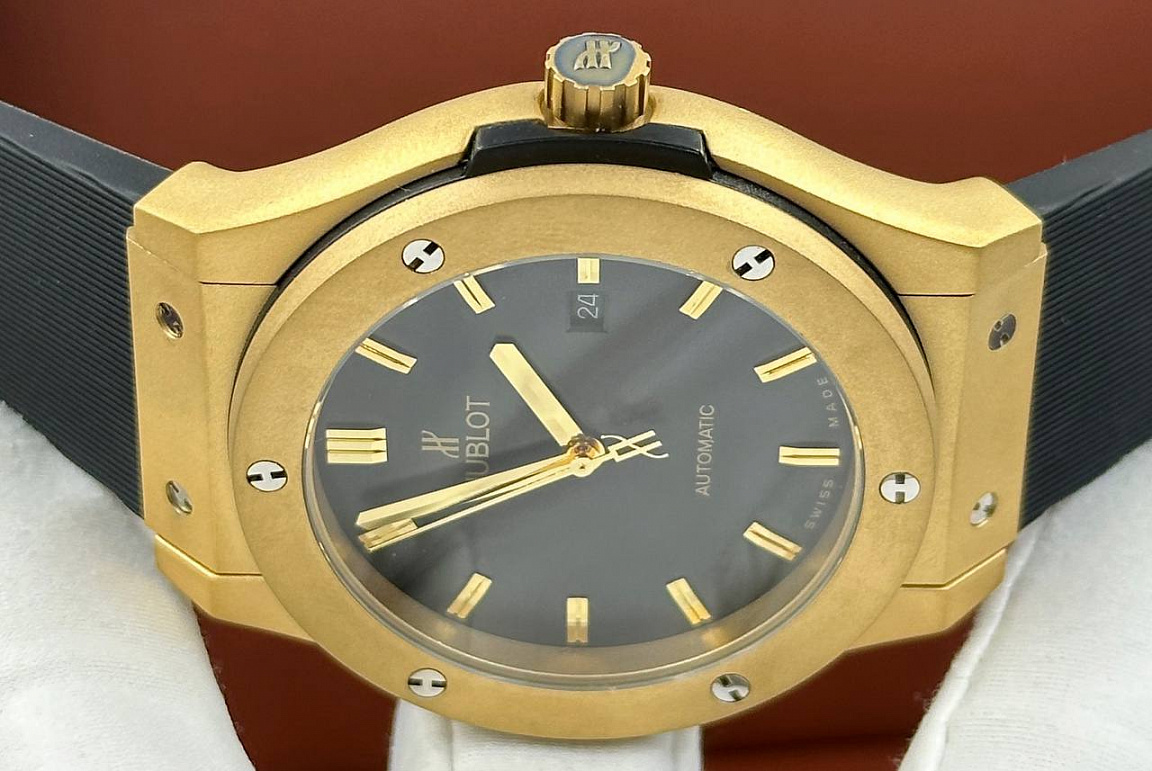 Классические часы Hublot - Classic Fusion